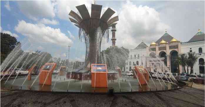 Air Mancur di Depan Masjid Agung Palembang (Foto 1: Dokpri) #SamberTHR2023 #ADayinRamadan @kompasianacom