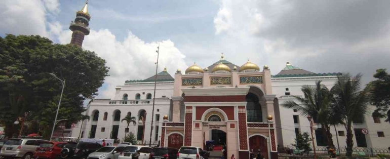 Tampak depan Masjid Agung Palembang (Foto 2: Dokpri) #SamberTHR2023 #ADayinRamadan @kompasianacom