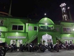 Masjid Aljihad tampak Depan saat Tarawih/foto Dokumentasi Pribadi