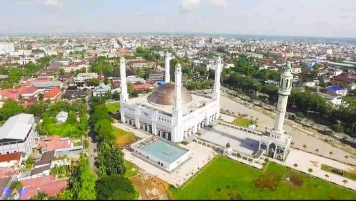 Masjid Raya Mujahidin Pontianak (Sumber: FB Masjid Raya Mujahidin Pontianak-Kalbar)