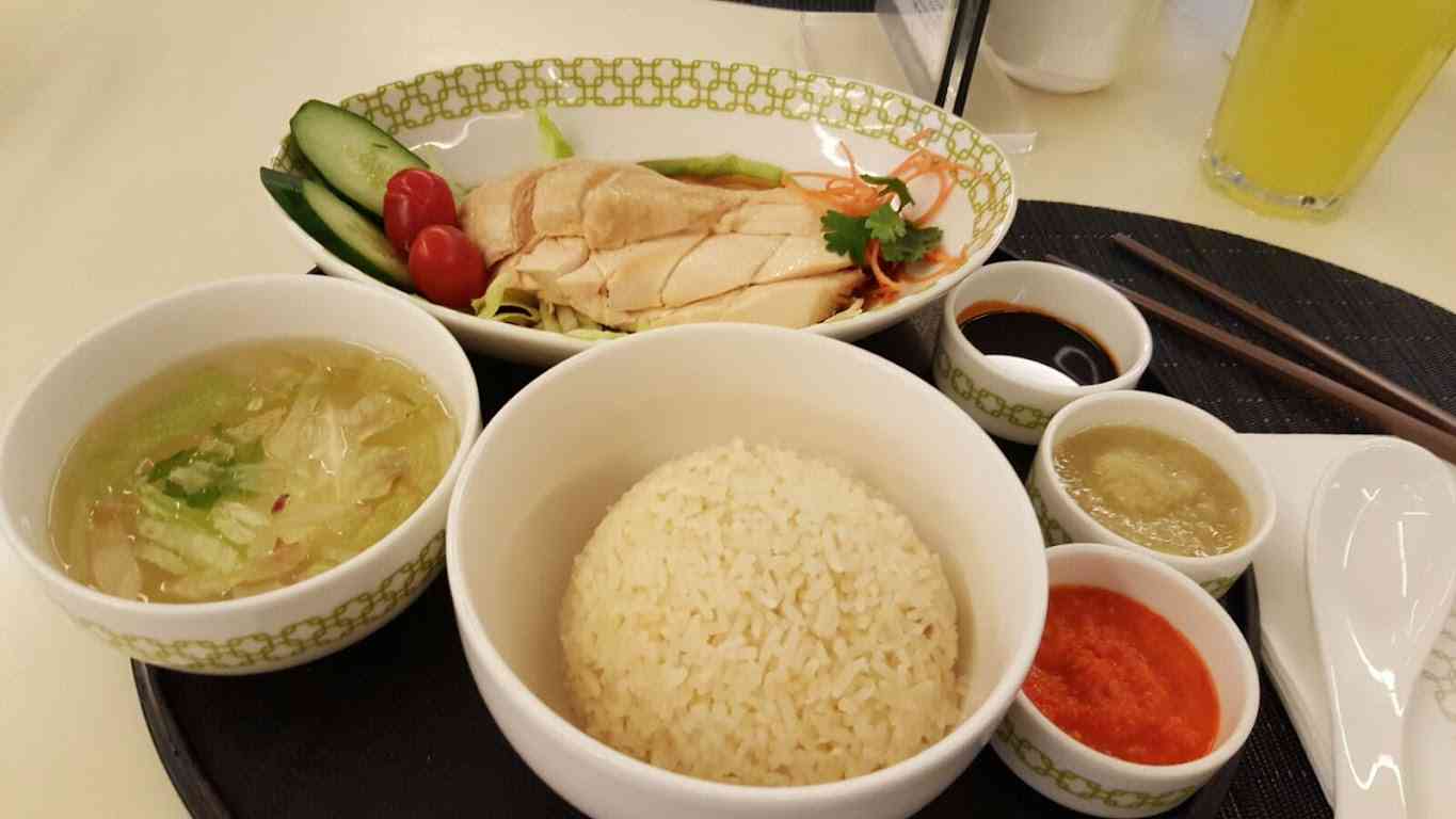 Image: Variasi Nasi Ayam Hainam sebagi Menu Berbuka Puasa (by Merza Gamal)