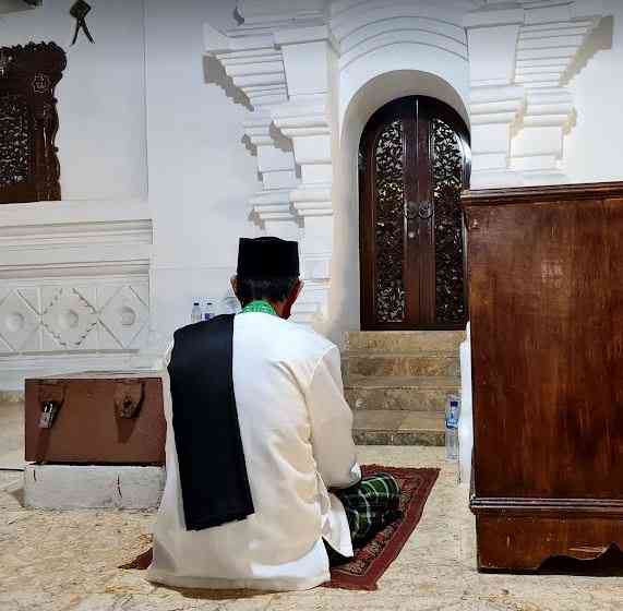 Makam para Sultan Banten yang menyatu dengan area Masjid Raya Banten dokumentasi Shita R