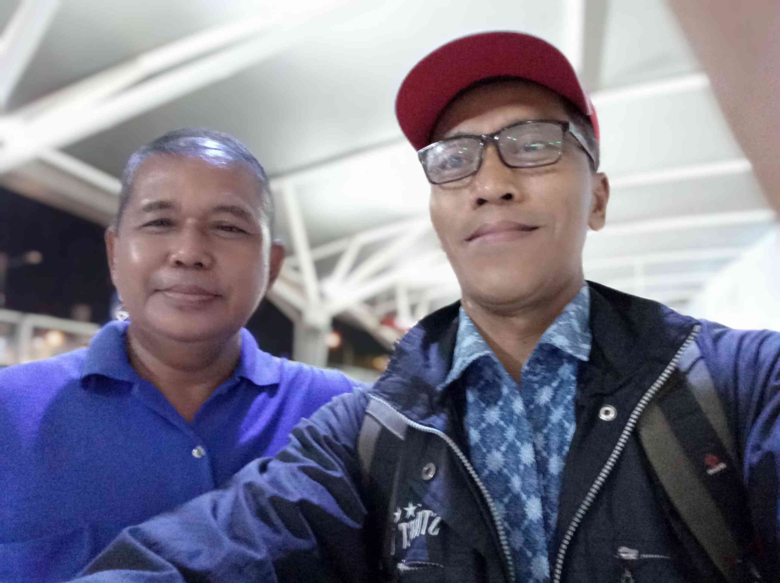 Mas Sawiyo jemput di bandara Makassar (dokpri)