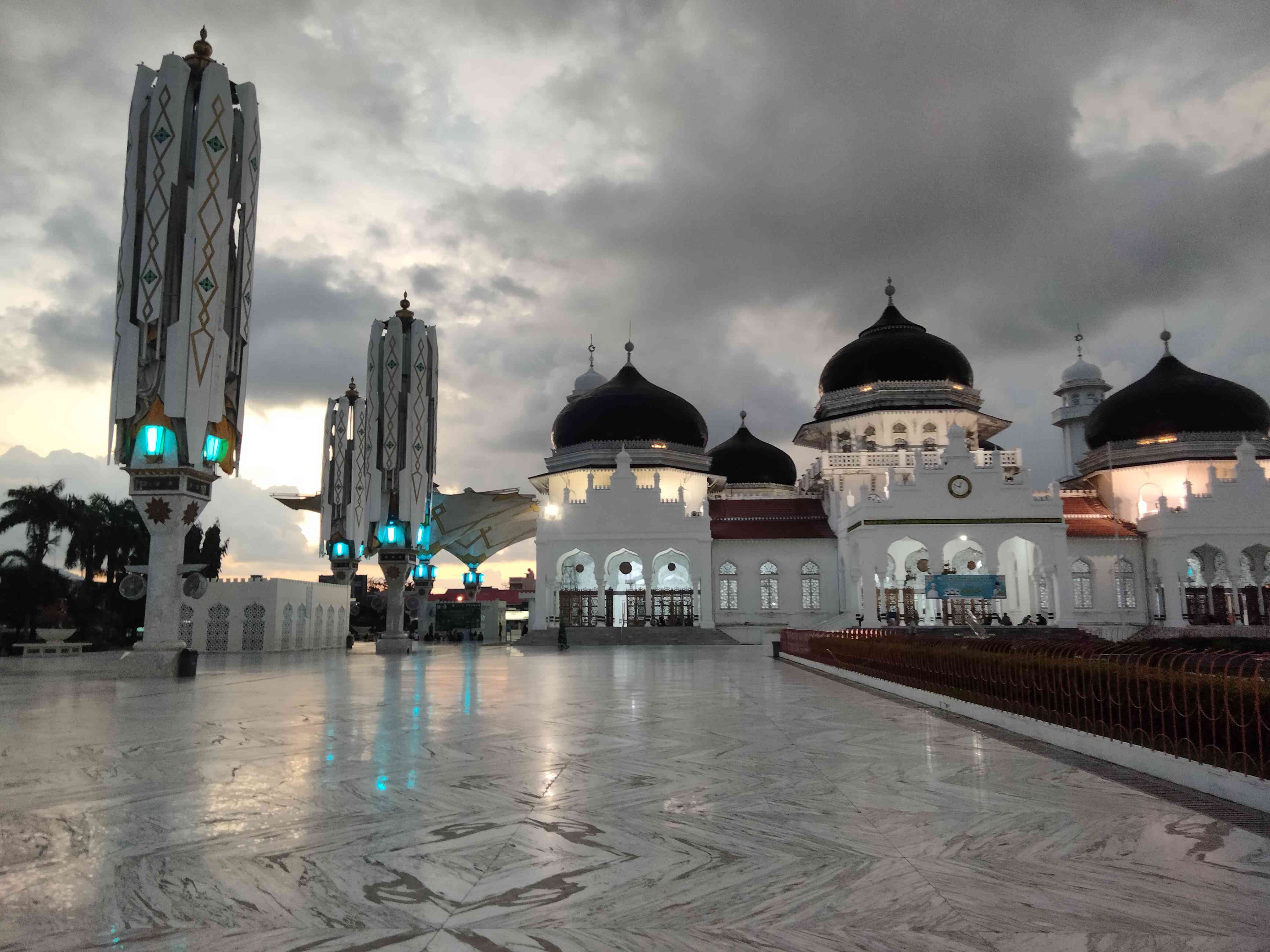 Masjid raya Baiturrahman.[koleksi pribadi]