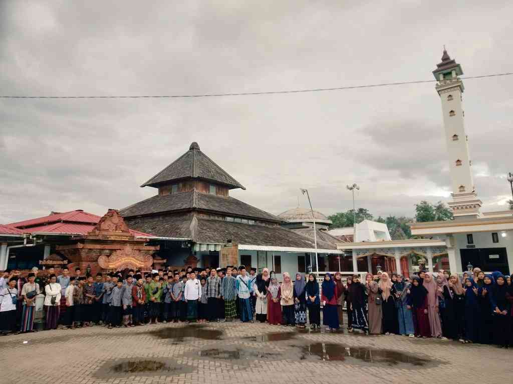 (Ziarah makam Kiai Ageng Muhammad Besari/Dokpri)