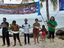 Mesa Pulau Teon Kabupaten Maluku Tengah 15 November 2021, hasil tangkapan warga yang ke laut dengan alat tangkap seadanya (dok. pribadi)