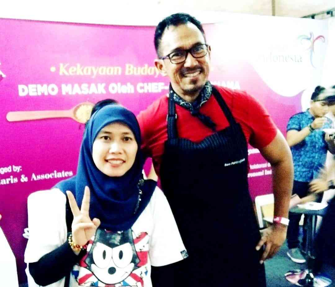 Dari hobby memasak aku berkesempatan bertemu Chef Bara Pattirajawane yang ahli dengan kuliner tradisional dokumentasi Shita R