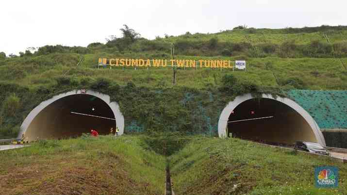 Terowongan kembar Tol Cisundawu (Foto CNBC Indonesia/Tri Susilo). 