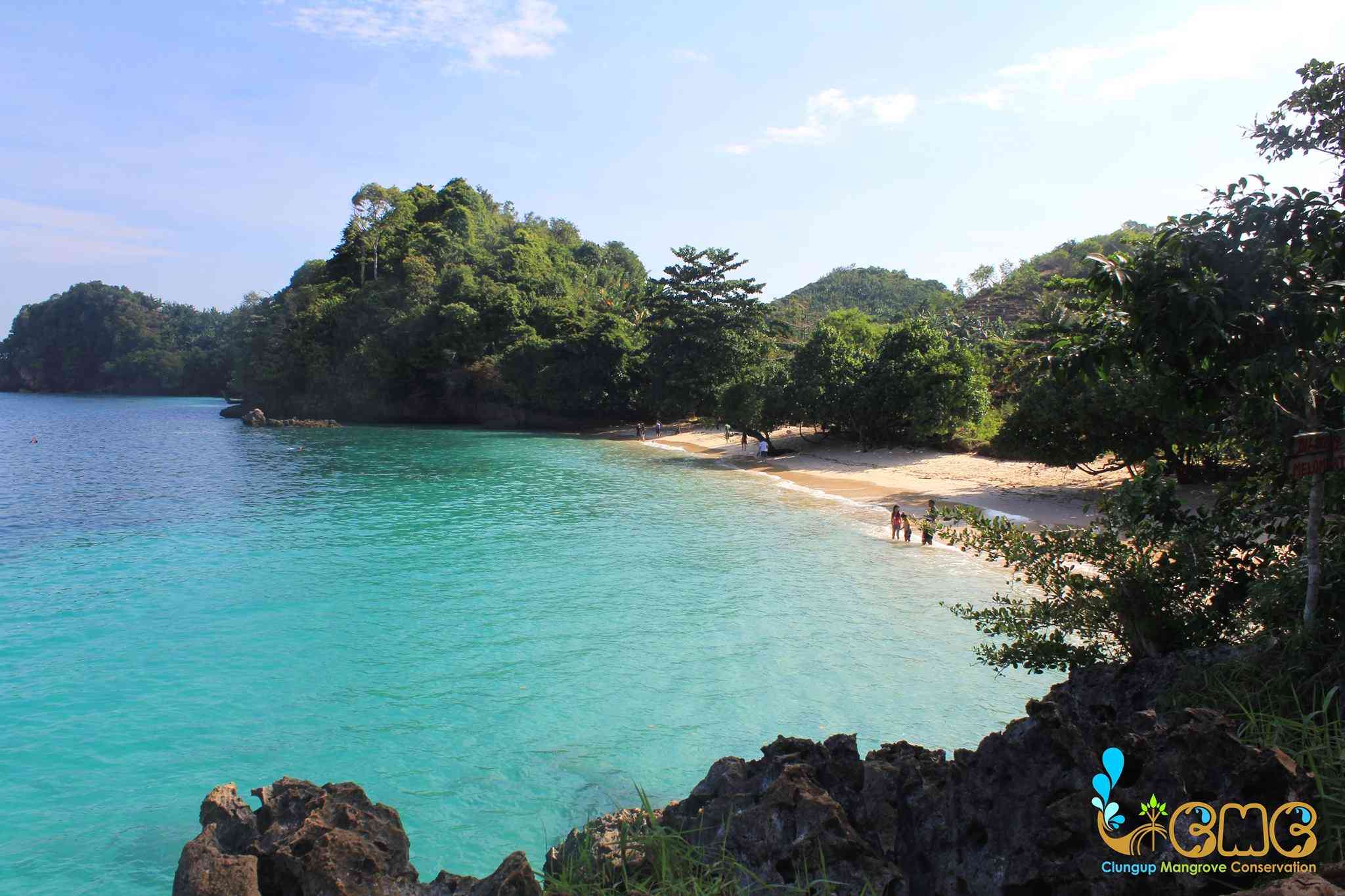 pantai Tiga Warna (sumber gambar: facebook.com/cmctigawarna)