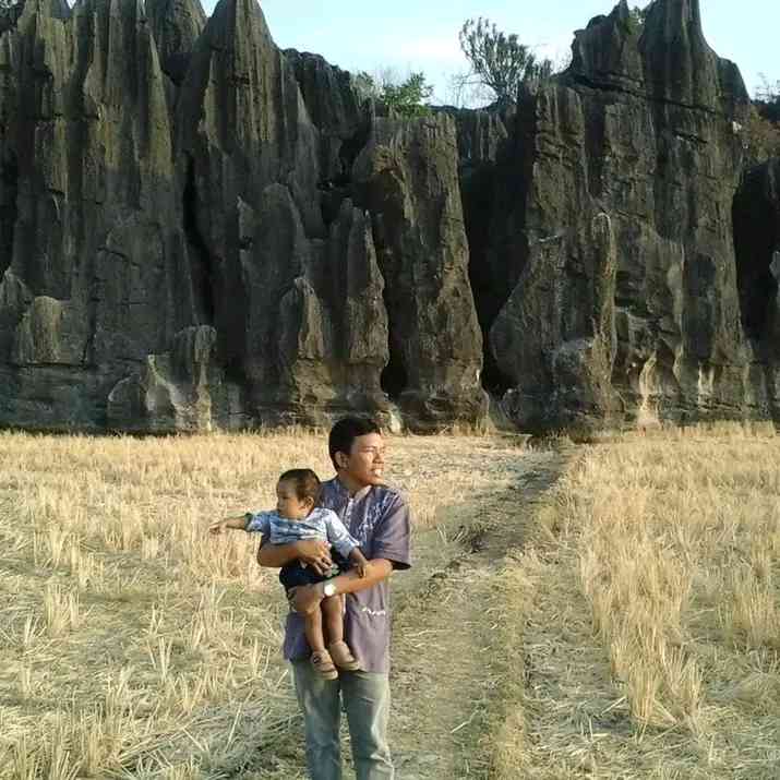 berwisata bersama anak di taman batu karst rammang-rammang sulsel, sumber foto: dokpri