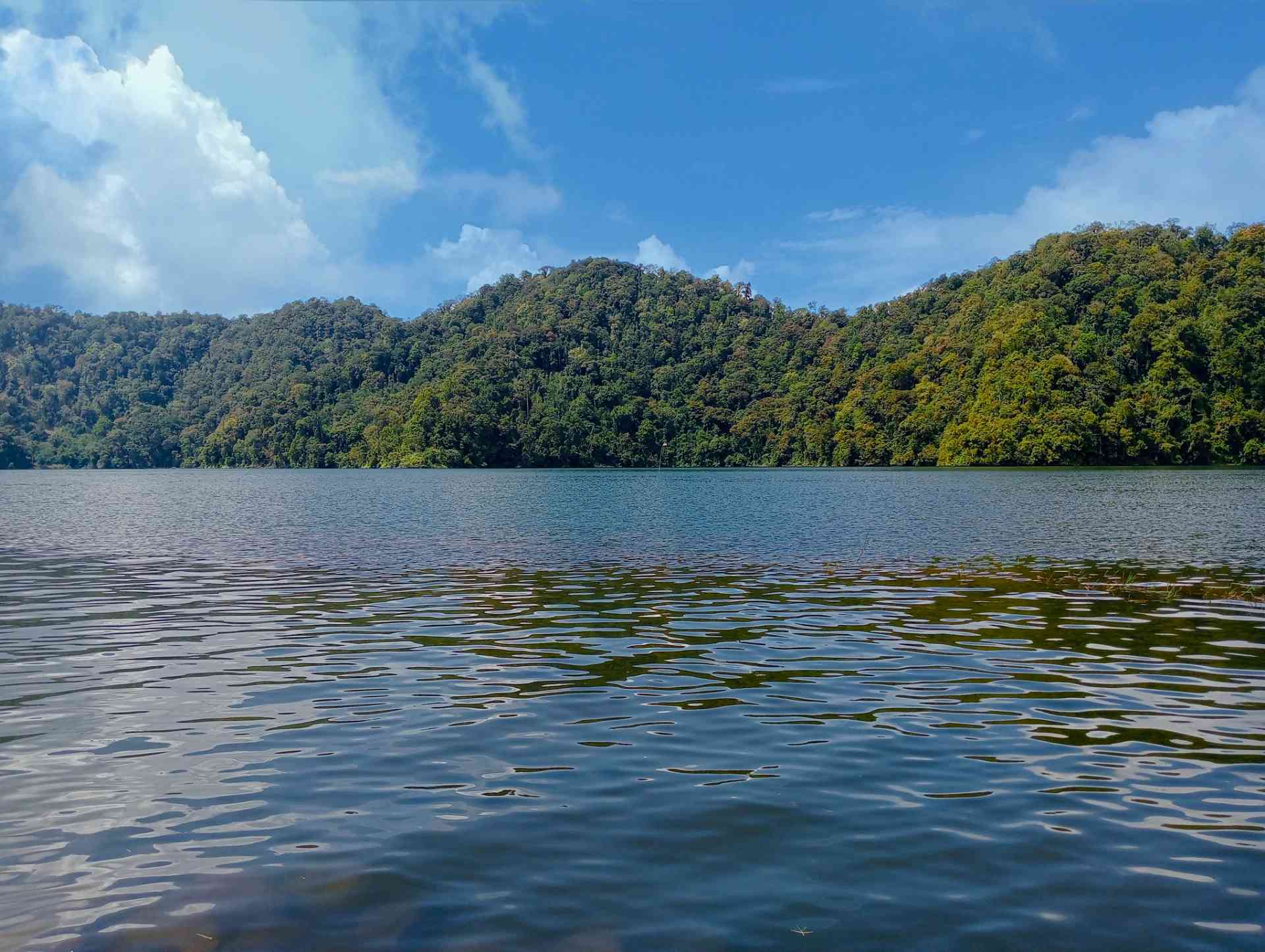 Panorama indah Lau Kawar di Kaki Gunung Sinabung (sumber:dokpri)