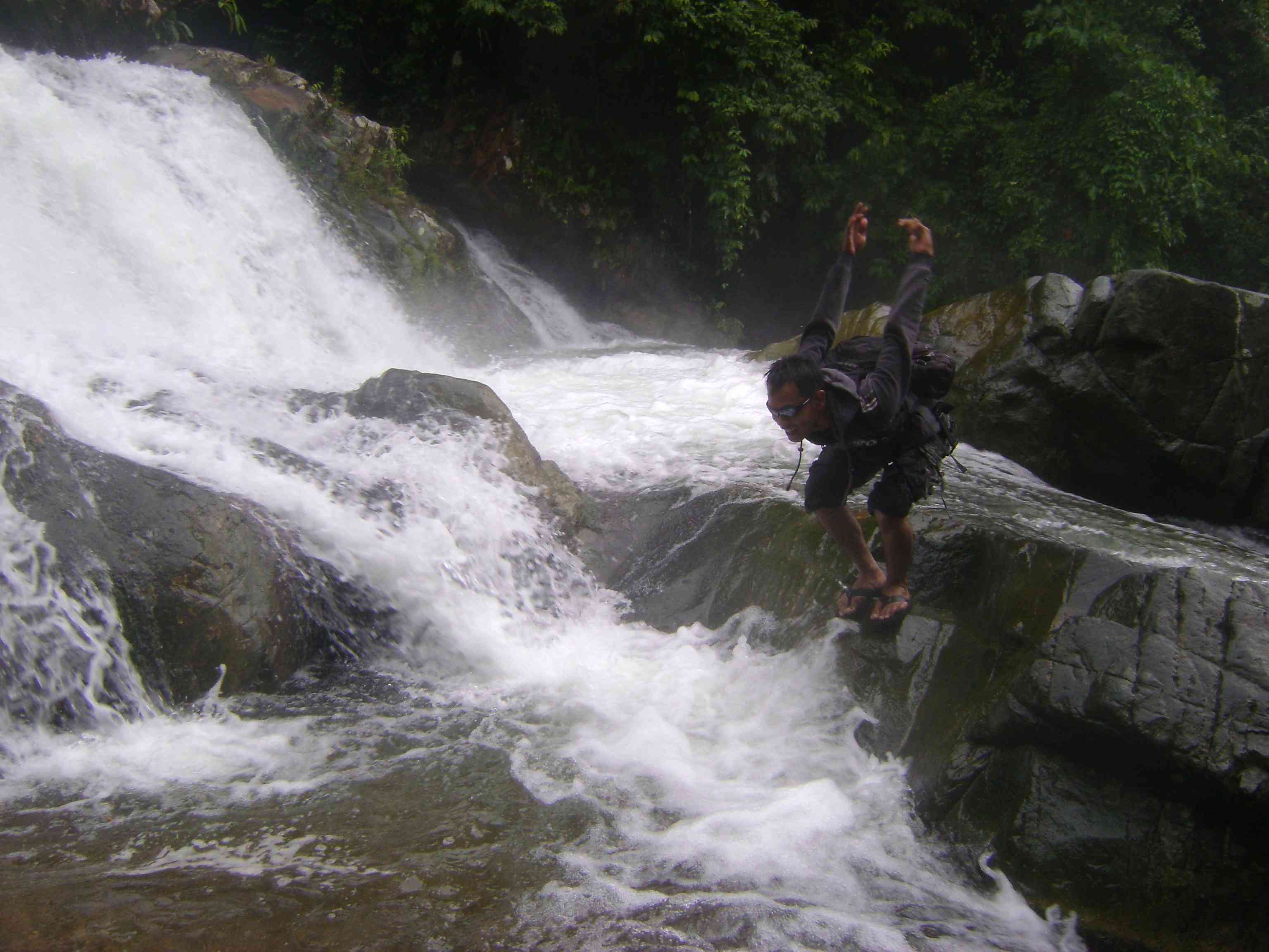 Air terjun kawasan Aceh Besar|dokumentasi pribadi