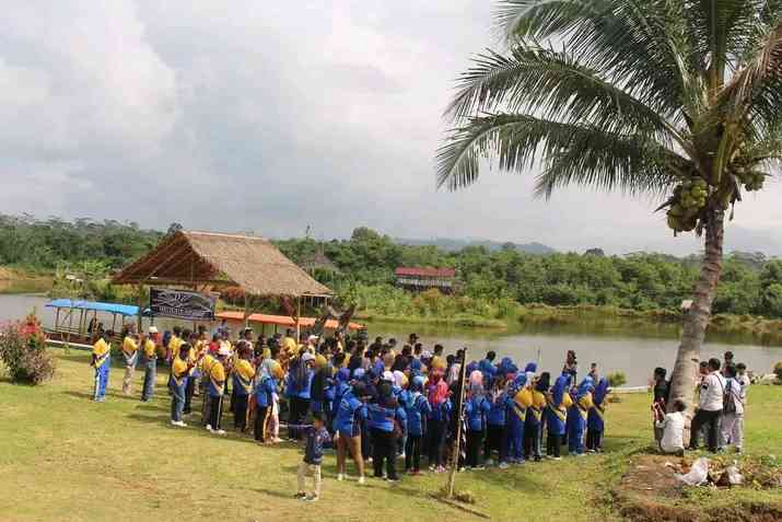 Latar Belakang Danau Suro Muncar/ foto: Facebook AMM RejangLebong