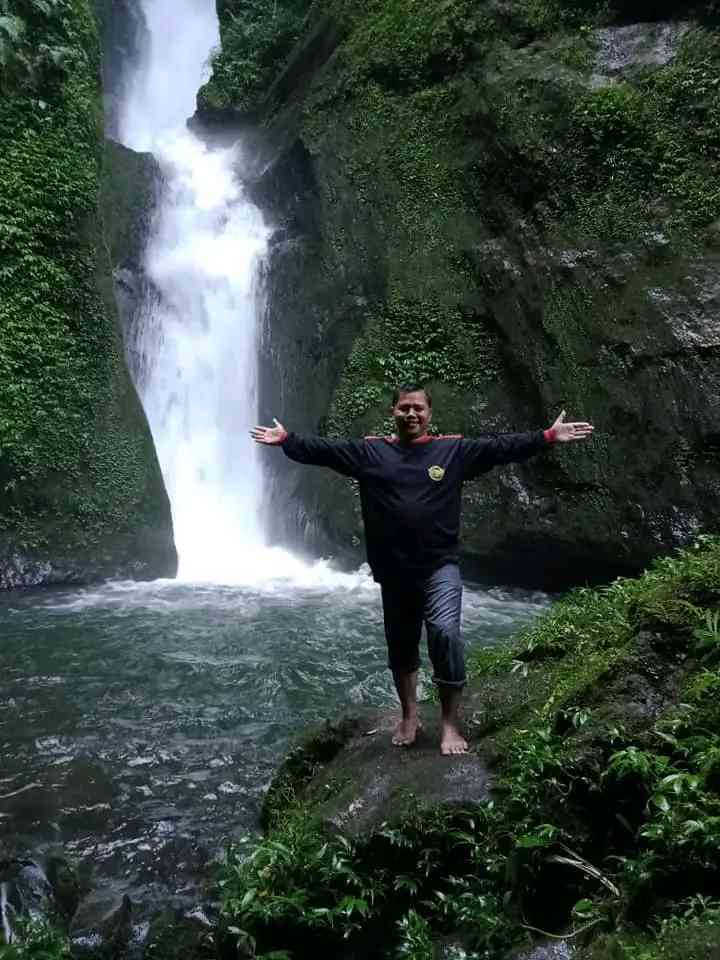 Latar Belakang Air Terjun Batu Betiang/ foto: Facebook AMM RejangLebong