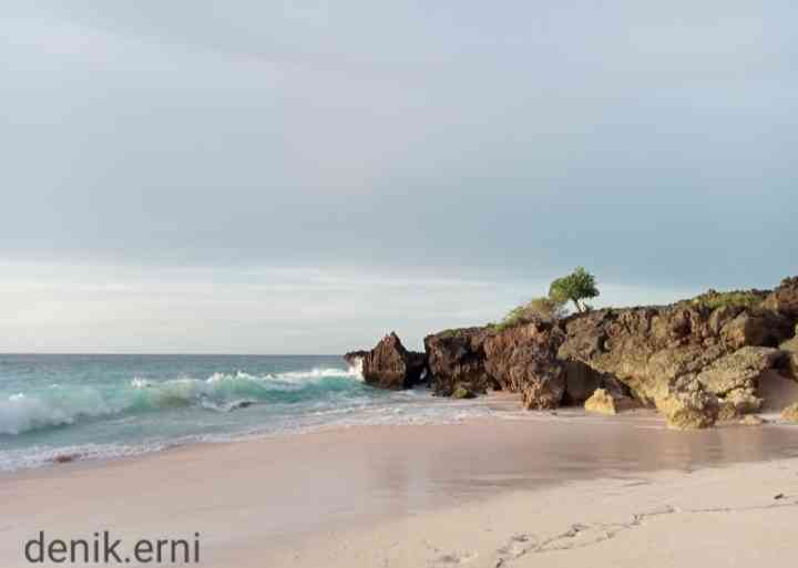 Pantai Uinian, Pulau Semau, NTT (dokpri)