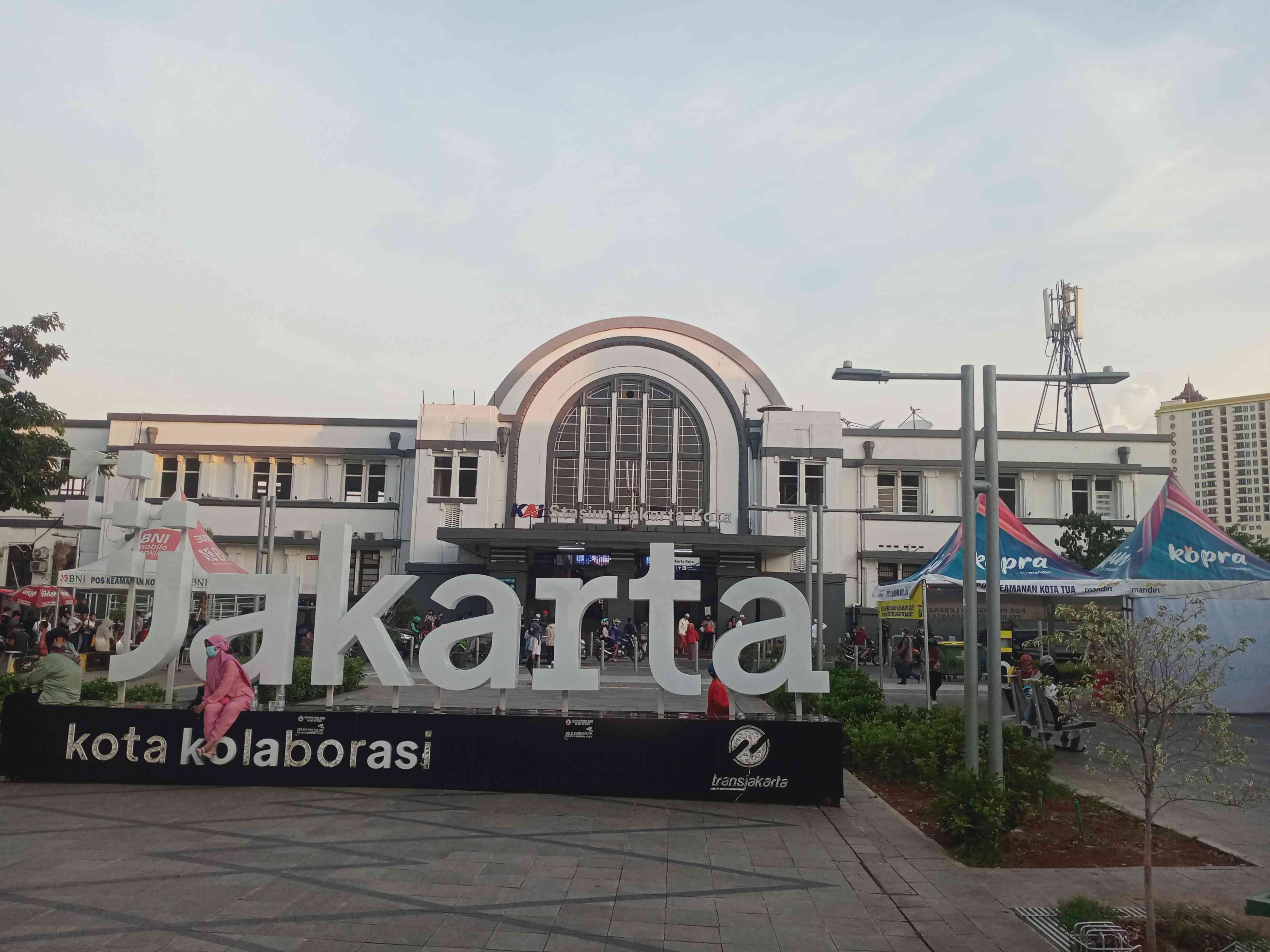 Stasiun Jakarta Kota (dokpri)