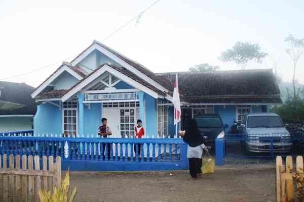 rumah mang mamad di desa Taraju