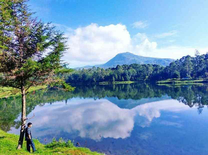 Curug Cisanti https://www.hotelmurah.com/ceritawisata/wisata-situ-cisanti/