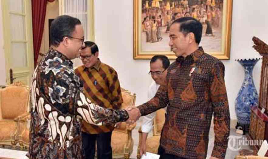 Ilustrasi. Presiden RI bapak Joko Widodo dan pejabat tinggi negara mengenakan baju batik. Sumber gambar infobatik.com