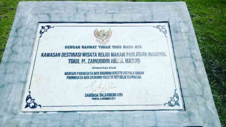 Kompleks Makam Pahlawan TGKH. Zainudin Abdul Madjid,  Pancor,  Lombok Timur NTB. Dokpri