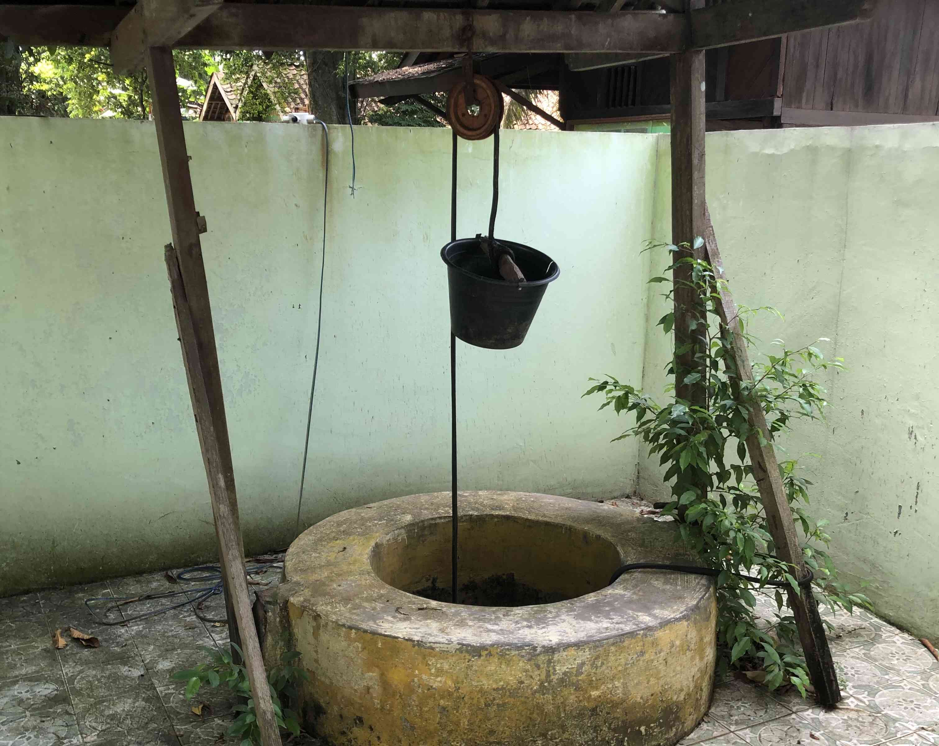 Sumur tua di samping Saung Ranggon (Dokpri)