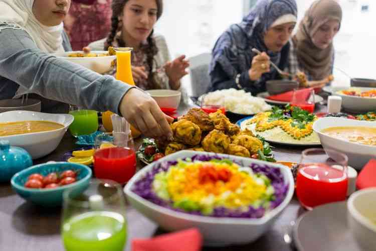 Bukber (gambar:Kompas.com)