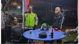 Pemudik dan istrinya setelah bertemu kembali|dok. Polres Brebes|Kompas.com/Tresno Setiadi