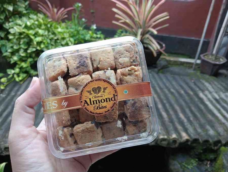 Kue Kering Almond Bites (dok.Bukanbocahbiasa.com)