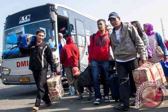 Balik Mudik Dengan Mengajak Orang Lain | Sumber Antara News