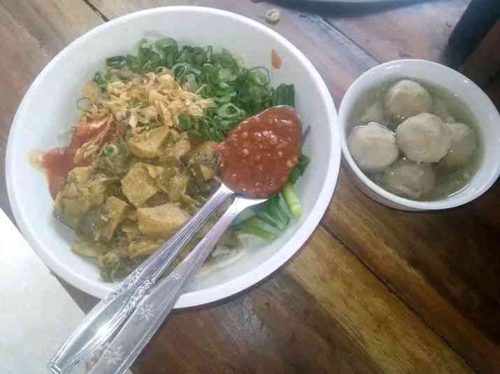 Mie Ayam Bakso (Dok. Rian)