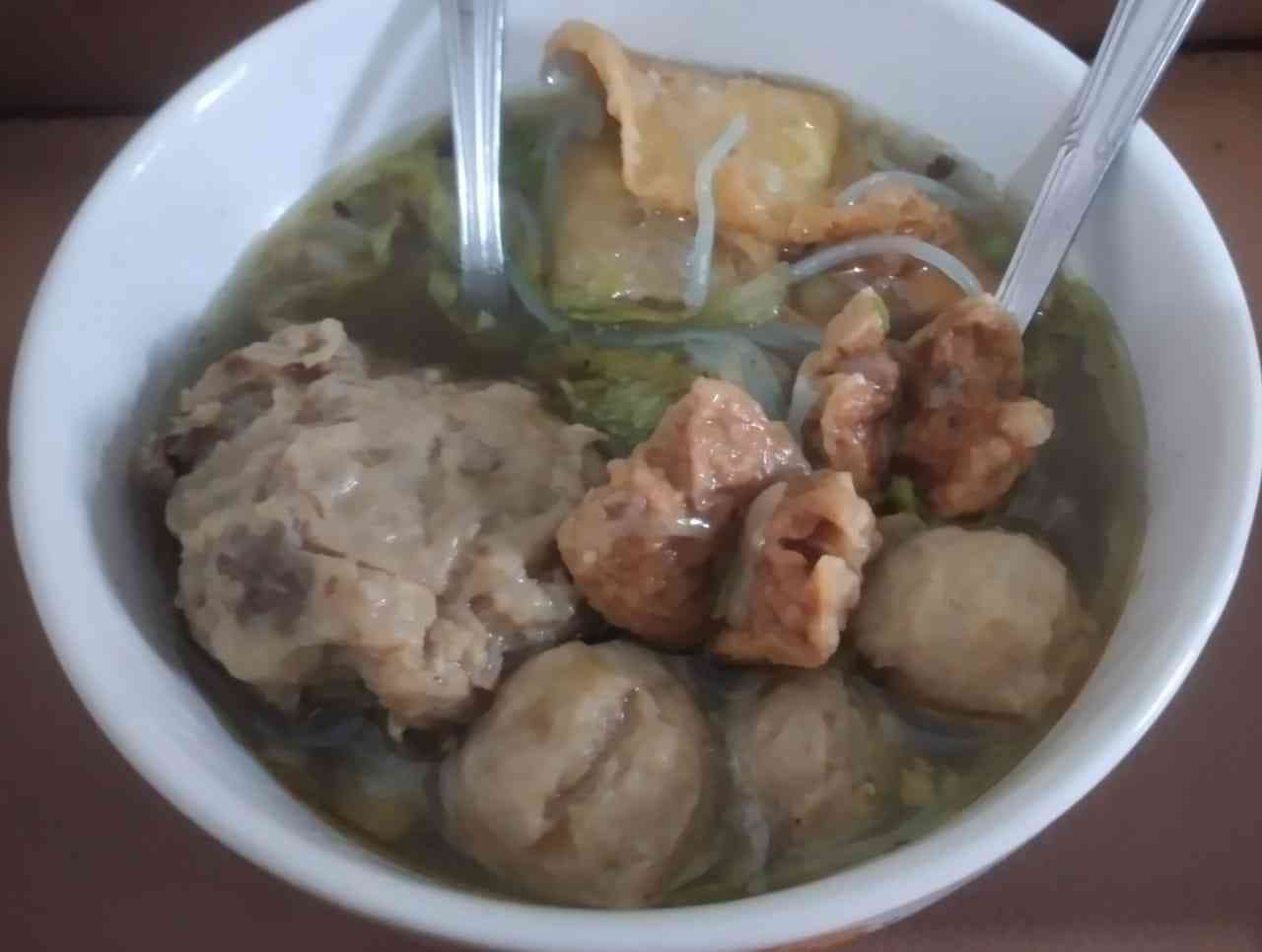 Satu porsi Bakso Duro komplit (dokumen pribadi)