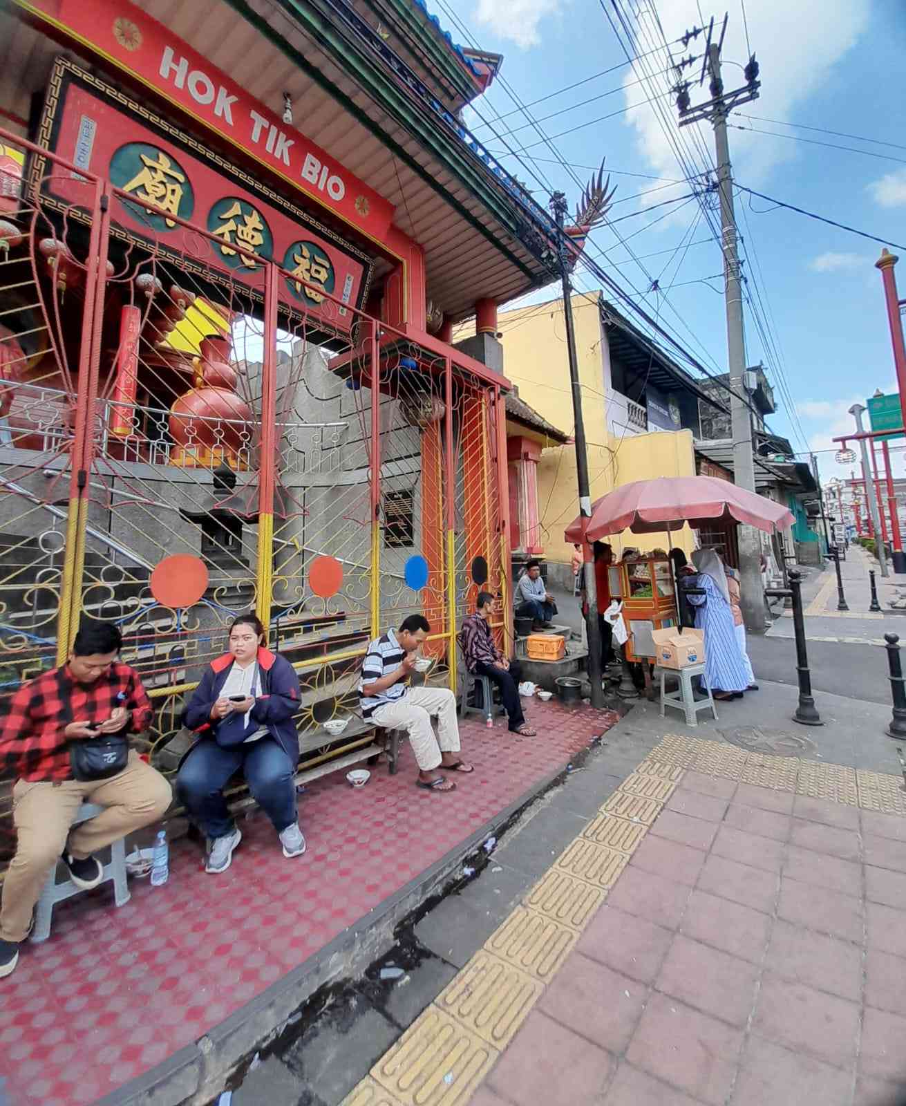 Bakso Depan Klenteng Hok Tik Bio Ambarawa - Sumber : Dokumen Prama R. Putranto