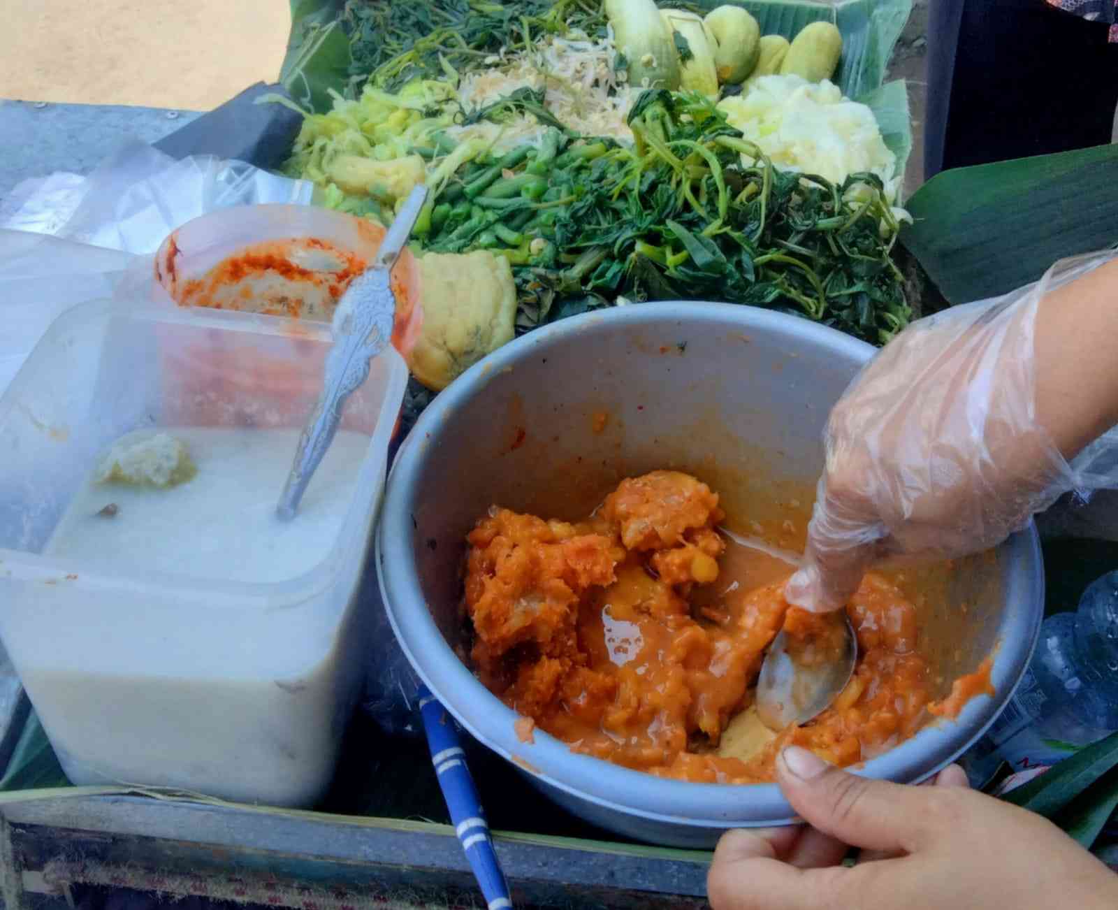 dok.pri Sambal Rujak Teplak Lengkap 