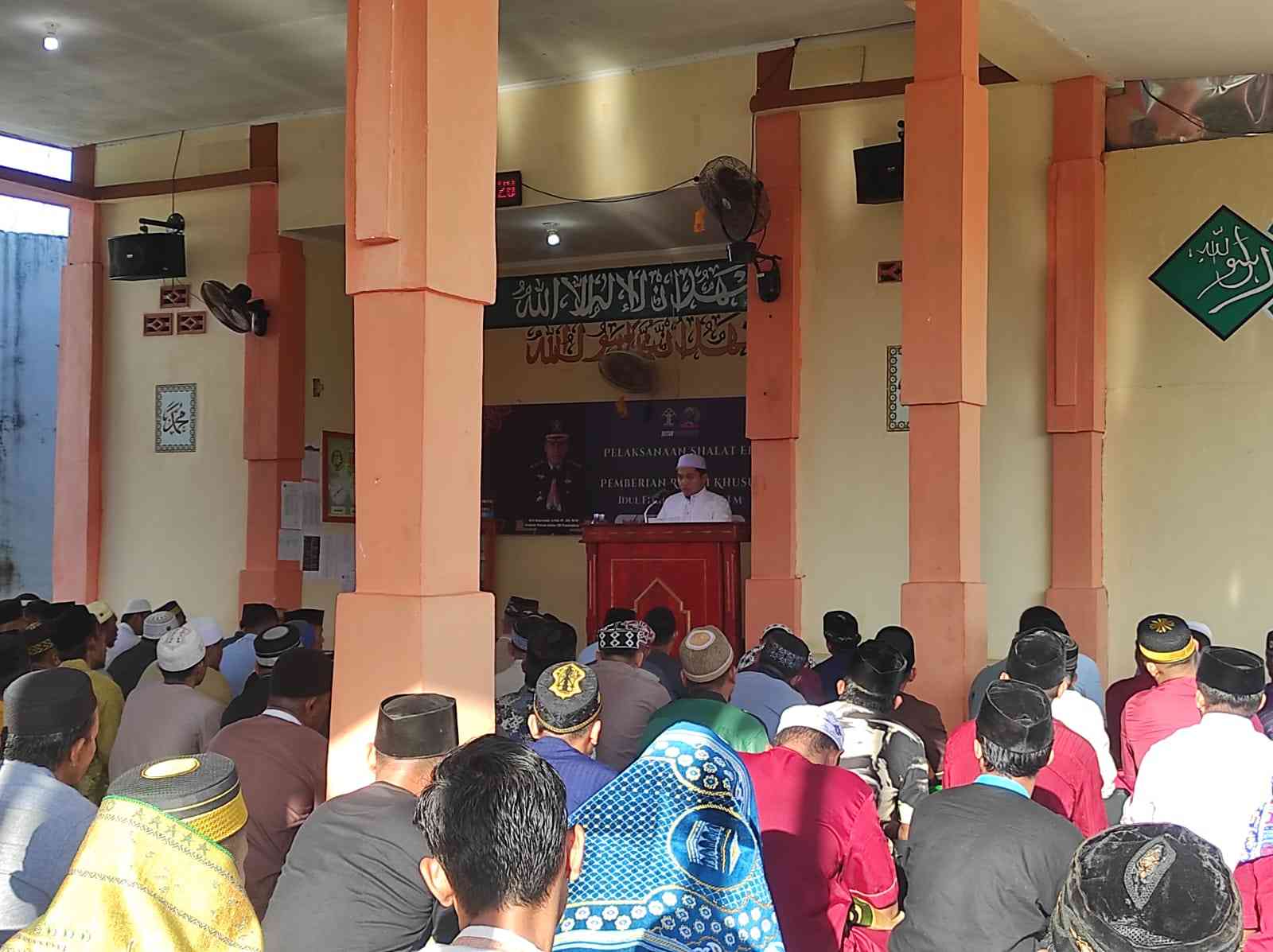 Saling Memafkan, Ratusan Warga Binaan Pasangkayu Penuh Haru Bersalaman ...