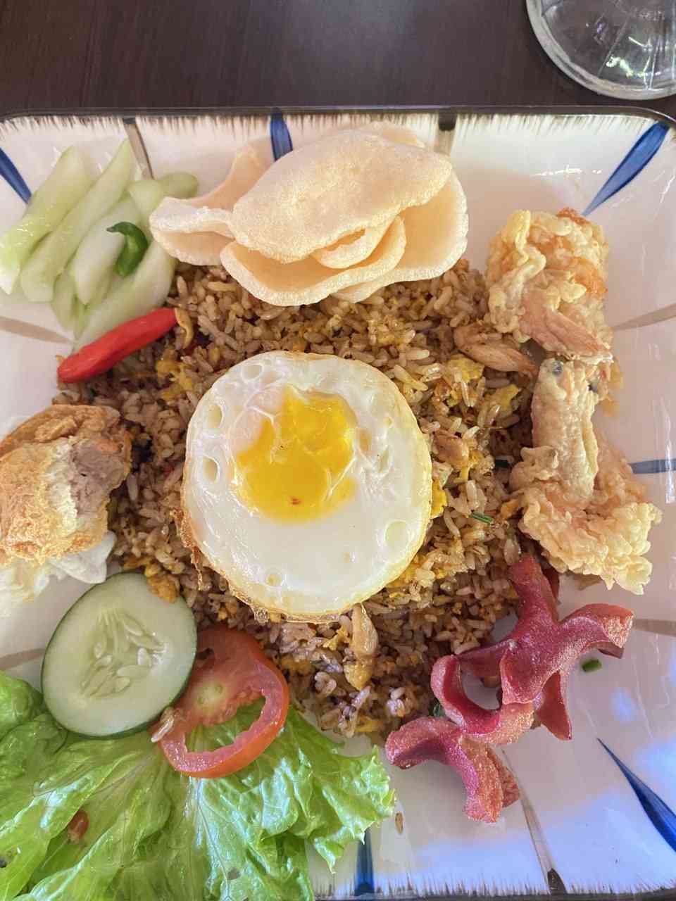 Nasi goreng Jawa komplit (dok.pri)