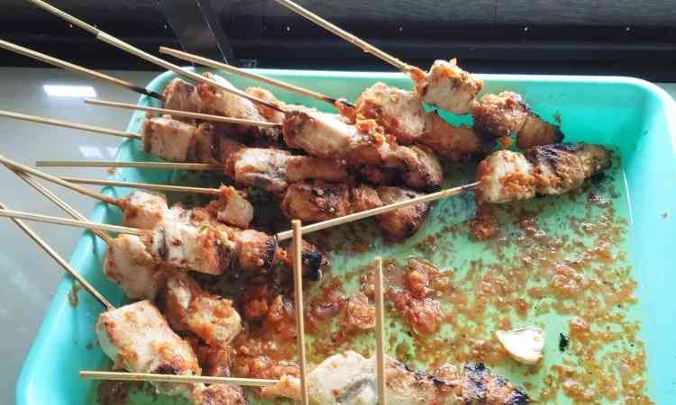 Sate Tuna Gorontalo. Sumber twitter @kelanarasa