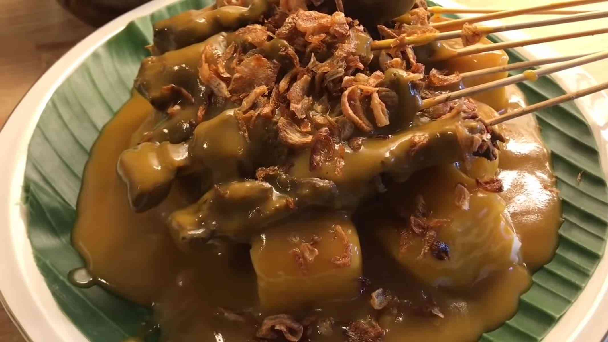 Sate Padang via Trias Kitchen