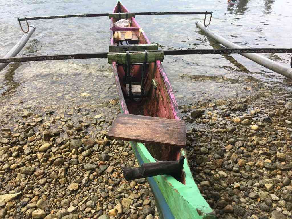 Perahu di pantai : Dokpri