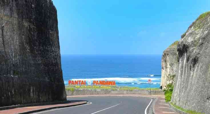 Pantai Pandawa di balik tebing, Sumber foto: Dinas Pariwisata Bali