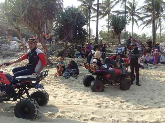 ATV di Pantai Klayar (dok. Bukanbocahbiasa.com)