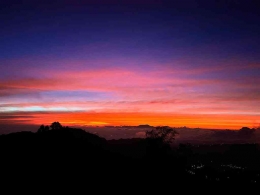 Sunrise Puncak Penanjakan. Sumber: dokumentasi pribadi
