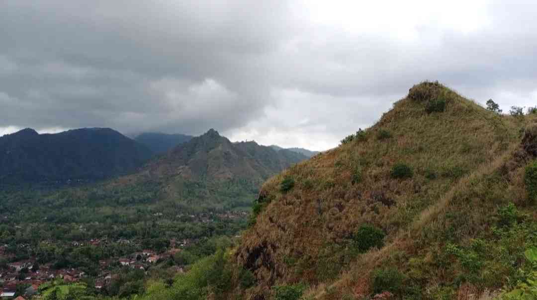 Bukit Pencu. Foto: pribadi.