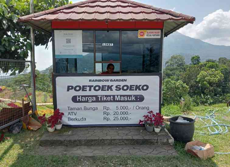 Tempat pembelian karcis, dokumentasi pribadi