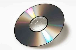 Compact Disc. (Sumber Gambar: techtarget.com)
