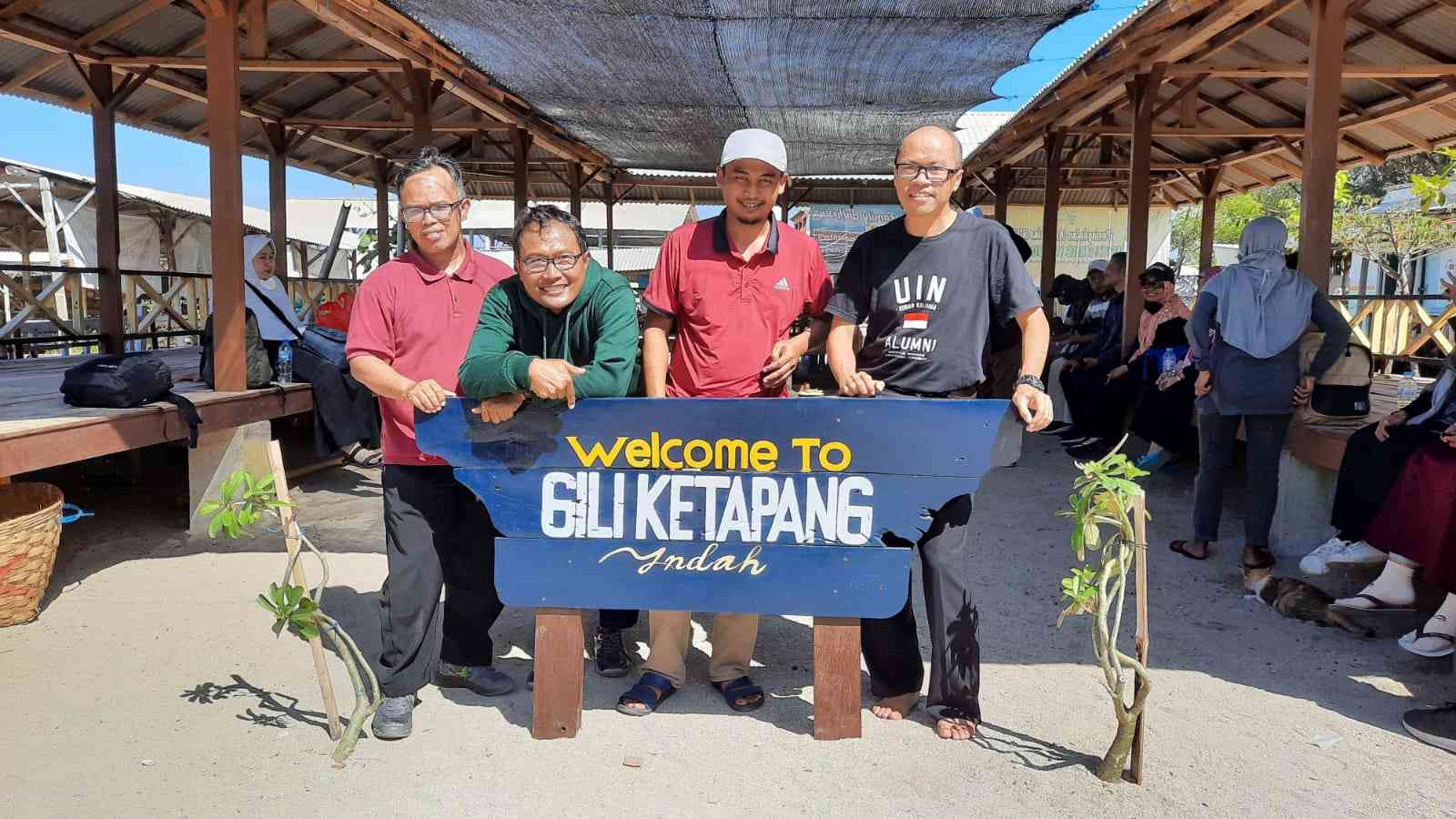 Tim LPM UIN RADEN MAS SAID Di Gili Ketapang. Dokpri.