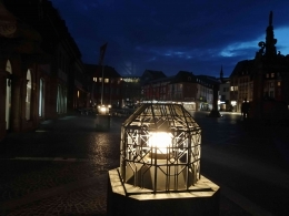 Lampu kota di samping gereja Katedral Mainz | Dokumen pribadi oleh Ino Sigaze.
