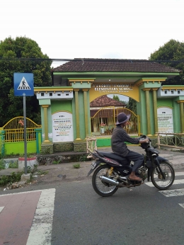 SDN 1 Klakah. Foto: Dokpri