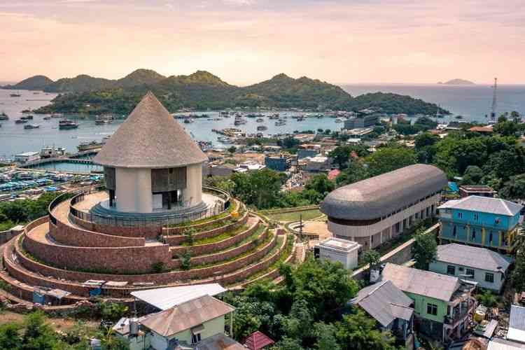 Pesona Labuan Bajo, destinasi super premium di Indonesia: foto PUPR via Kompas.com