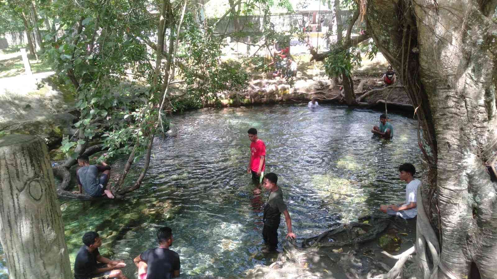 Pemandian air panas Soa, Kabupaten Ngada, salah satu potensi alam Flores: foto dokumentasi pribadi