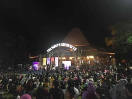 Gelar Tari Rakyat Plasa Balaikota Surakarta / oleh Beni Sutanto